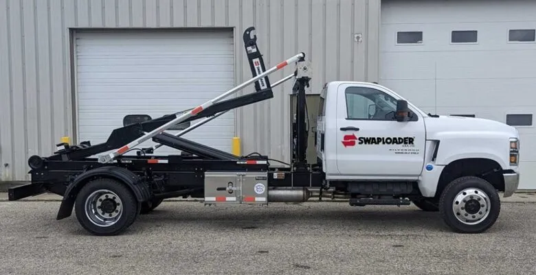 2025 Chevy 6500 SL 160 SwapLoader RS Logo