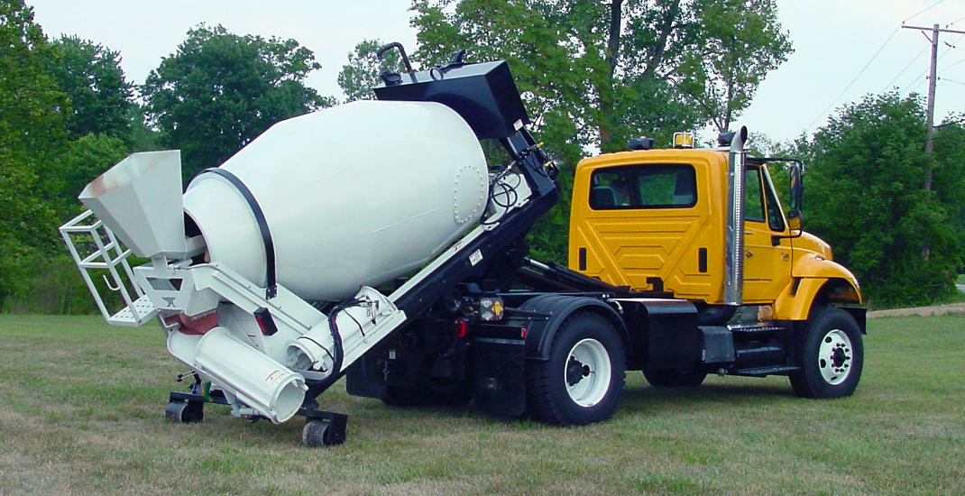 SwapLoader SL-2418 with a Mixer Body