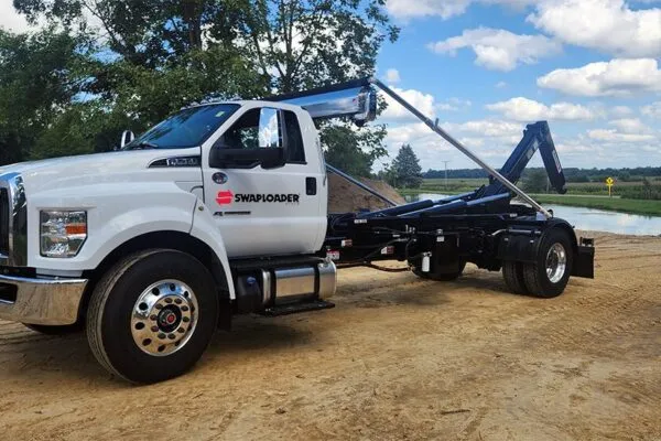 2024 Ford F750 SL 220 Photos 1