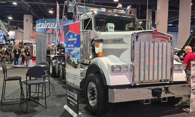 ConExpo SL 518X Kenworth W900B