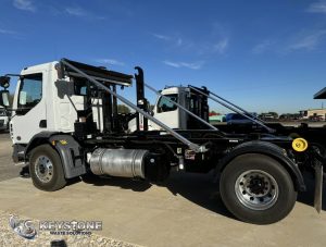 SL-214-2025-Peterbilt-220-Keystone